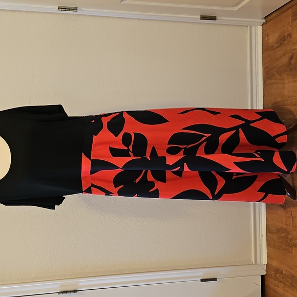 SHEIN Red and Black Maxi Dress - Picture 5 of 6